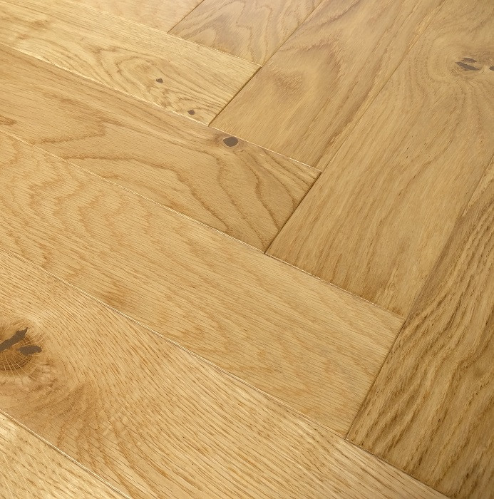   Y2 HERRINBONE ENGINEERED WOOD FLOORING NATURAL LACQURED OAK 90x300mm