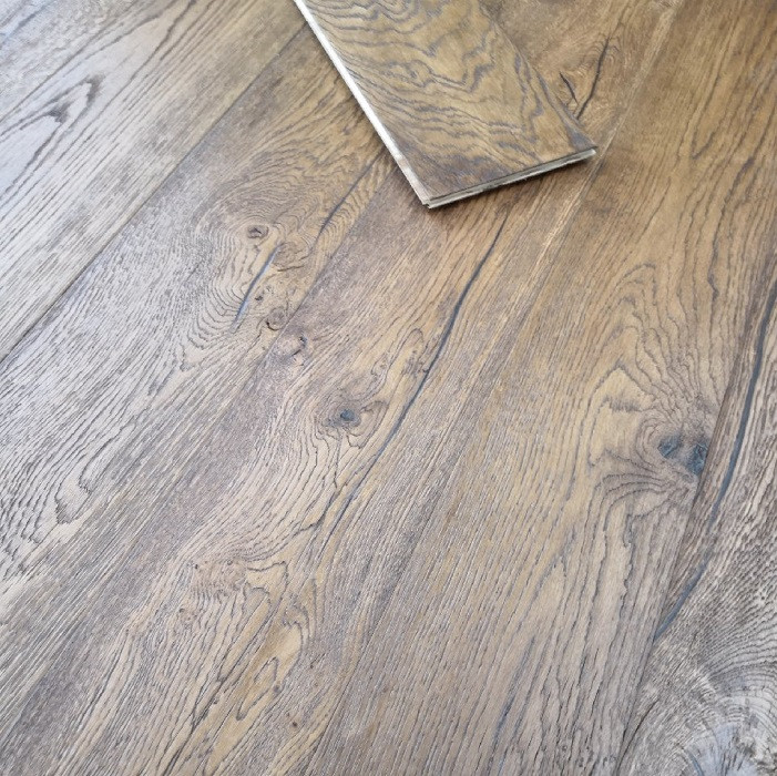 YNDE-ANTIQUE ENGINEERED DISTRESSED VINTAGE OAK BROWN ANTIQUE  190x1900mm