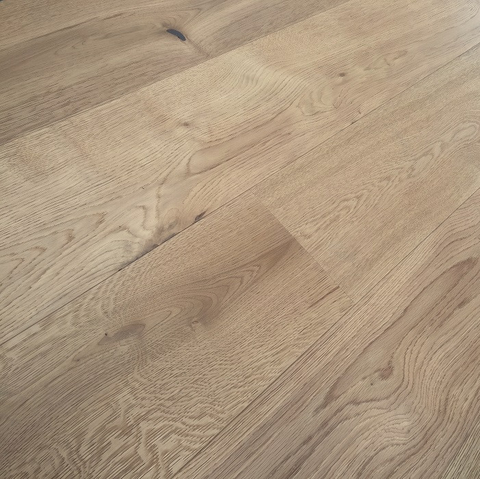 YNDE-220 ENGINEERED WOOD FLOORING BRUSHED NATURAL OILED OAK 220x2200mm