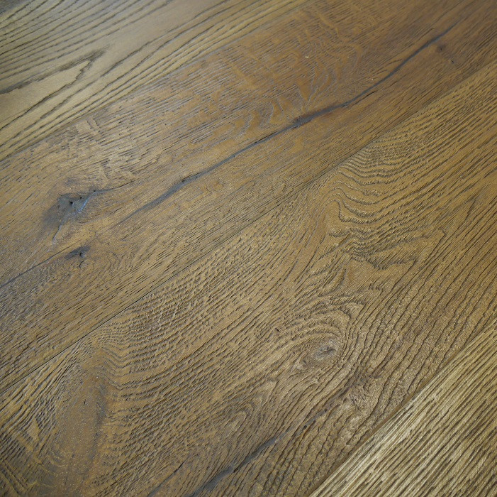 YNDE-ANTIQUE ENGINEERED WOOD FLOORING DISTRESSED BRUSHED LIGHT BROWN ANTIQUE OAK 220x2200mm