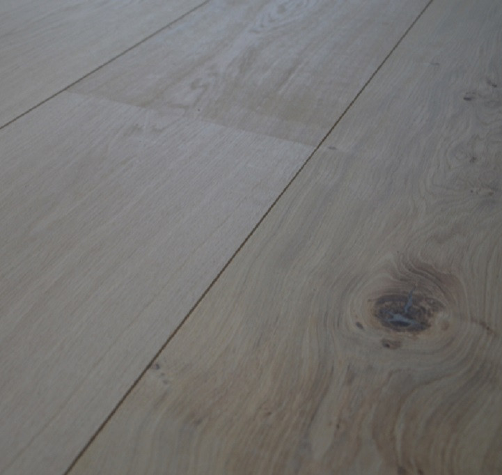 YNDE-300 ENGINEERED WOOD FLOORING UNFINISHED CLASSIC OAK 300x2200mm