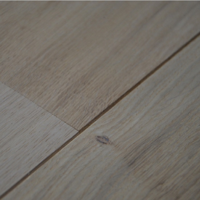 YNDE-300 ENGINEERED WOOD FLOORING UNFINISHED CLASSIC OAK 300x2200mm