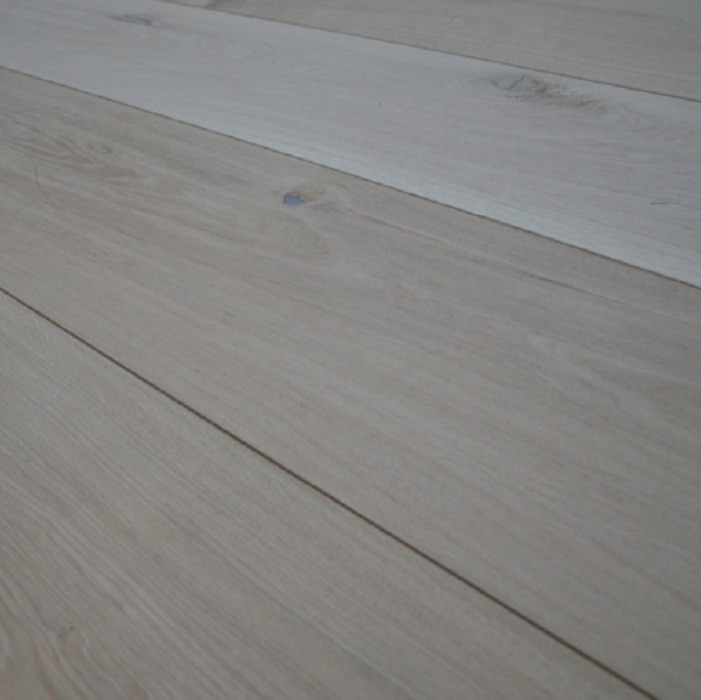 YNDE-300 ENGINEERED WOOD FLOORING UNFINISHED CLASSIC OAK 300x2200mm