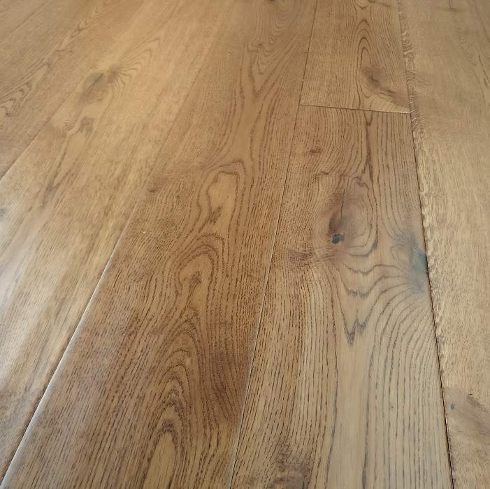 Y2 ENGINEERED WOOD FLOORING RUSTIC GOLDEN HANDSCRAPPED OILED OAK 190x1900mm