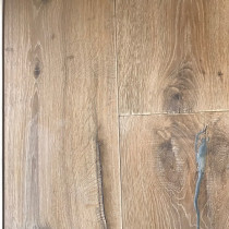 Y2 ENGINEERED DISTRESSED VINTAGE OAK WHITE OILED ANTIQUE 220x2200mm