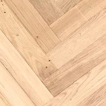 LIVIGNA HERRINGBONE SOLID WOOD FLOORING OAK RUSTIC UNFINISHED 70X350MM